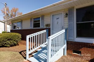 107 Mint St, Clover, SC 29710 - Photo 23