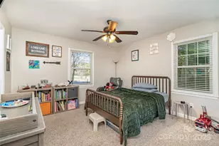 7030 Delta Lake Dr, Charlotte, NC 28215 - Photo 17