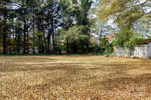 303 Kings Mountain St, Clover, SC 29710 - Photo 5