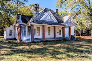 303 Kings Mountain St, Clover, SC 29710 - Photo 1