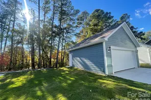 4028 Grommet Ct, Matthews, NC 28105 - Photo 5