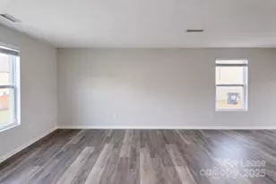 5235 Swearngan Rd, Charlotte, NC 28216 - Photo 7