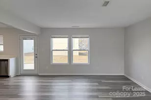 5235 Swearngan Rd, Charlotte, NC 28216 - Photo 3