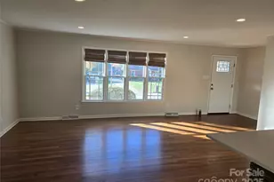 7214 Fox Hunt Rd, Charlotte, NC 28212 - Photo 5