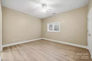 13923 Queens Harbor Rd, Charlotte, NC 28278 - Photo 19