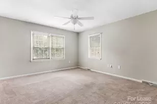 9701 Kent Village Dr, Charlotte, NC 28269 - Photo 15