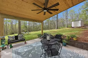 1711 McCombs St, Newton, NC 28658 - Photo 9