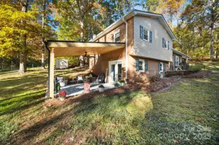 1711 McCombs St, Newton, NC 28658 - Photo 33