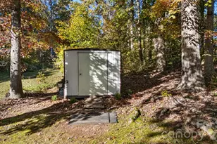 1711 McCombs St, Newton, NC 28658 - Photo 37