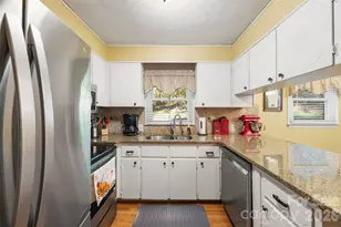 1711 McCombs St, Newton, NC 28658 - Photo 3