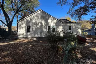 408 Bruton St, Troy, NC 27371 - Photo 27