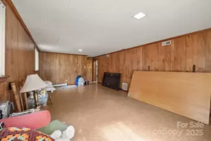 3010 7th St Dr NE, Hickory, NC 28601 - Photo 19