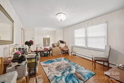 3010 7th Street Drive NE, Hickory, NC 28601 - Photo 5