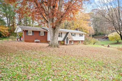 3010 7th Street Drive NE, Hickory, NC 28601 - Photo 23