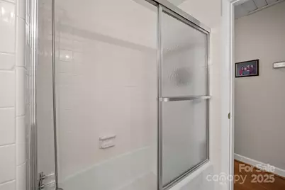 3010 7th Street Drive NE, Hickory, NC 28601 - Photo 11