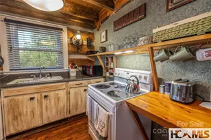 1524 McCall Rd, Cashiers, NC 28717 - Photo 11