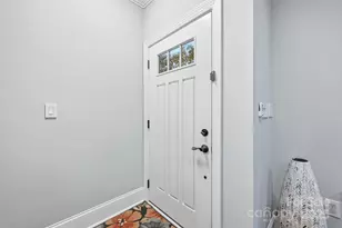 100 N Laurel Ave, Charlotte, NC 28207 - Photo 7