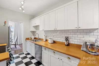 5913 Quail Hollow Road, Charlotte, NC 28210 - Photo 1