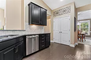 8015 Frances Haven Dr, Harrisburg, NC 28075 - Photo 7