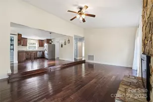 501 Vista Grande Cir, Charlotte, NC 28226 - Photo 17