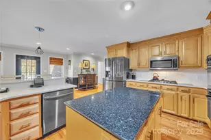 2250 Brickstone Cir, Concord, NC 28025 - Photo 5