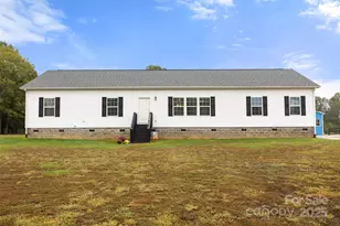 2282 Westbrook Rd, Edgemoor, SC 29712 - Photo 3