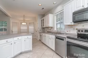 6221 Caslon Ct, Charlotte, NC 28270 - Photo 5