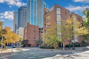 224 N Poplar St, Charlotte, NC 28202 - Photo 7