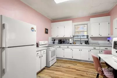 204 Shelby Street, Hickory, NC 28601 - Photo 21