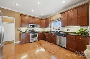 4410 1st St Dr NW, Hickory, NC 28601 - Photo 3