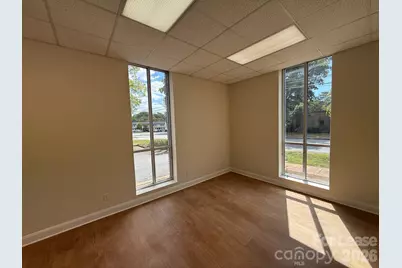375 10th Avenue Drive NE #First Floor, Hickory, NC 28601 - Photo 9