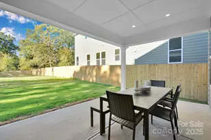 2820 Springway Dr, Charlotte, NC 28205 - Photo 15