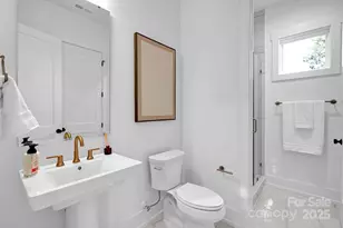 2820 Springway Dr, Charlotte, NC 28205 - Photo 13