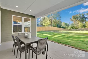 2816 Springway Dr, Charlotte, NC 28205 - Photo 29