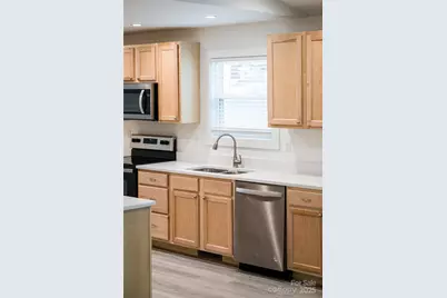 17 Sycamore Street, Asheville, NC 28804 - Photo 13