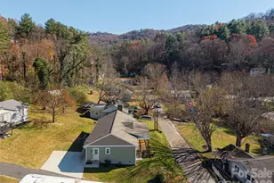 17 Sycamore St, Asheville, NC 28804 - Photo 5