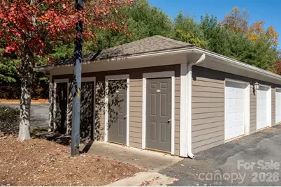 600 Vista Lake Drive #4, Candler, NC 28715 - Photo 25
