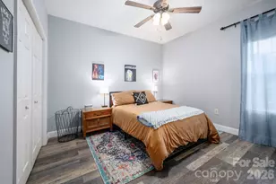 600 Vista Lake Dr, Candler, NC 28715 - Photo 13