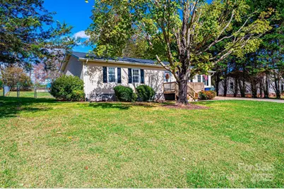 3567 Smithfield Drive NW, Conover, NC 28613 - Photo 5