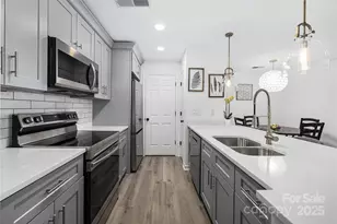 18809 Nautical Dr, Cornelius, NC 28031 - Photo 7