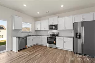 1339 37th Ave Lane NE, Hickory, NC 28601 - Photo 11