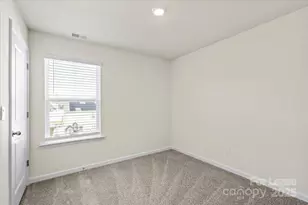 1339 37th Ave Lane NE, Hickory, NC 28601 - Photo 17