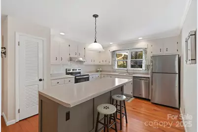 228 Raintree Drive, Hendersonville, NC 28791 - Photo 15