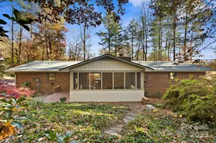 228 Raintree Dr, Hendersonville, NC 28791 - Photo 3