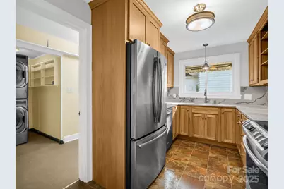 1618 Kensington Road, Hendersonville, NC 28791 - Photo 13