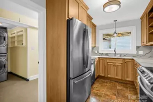 1618 Kensington Rd, Hendersonville, NC 28791 - Photo 13