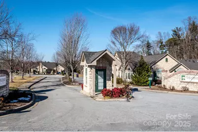 44 Braeburn Way, Flat Rock, NC 28731 - Photo 35