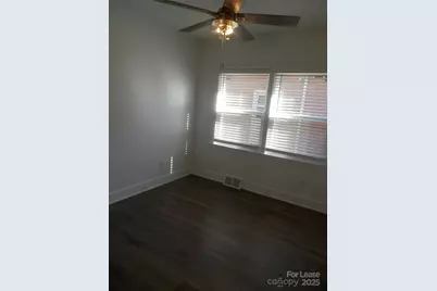1712 Washington Avenue, Charlotte, NC 28216 - Photo 11