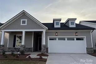 4150 Eastover Glen, Charlotte, NC 28269 - Photo 1