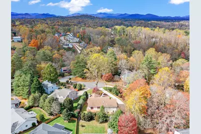 105 Goldfinch Lane, Asheville, NC 28803 - Photo 37